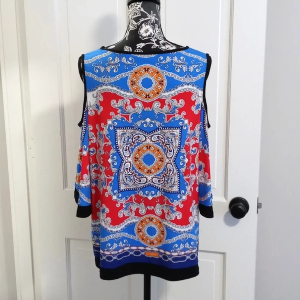 💋Susan Graver💋 - Multicolor Mandala Print Cold Shoulder Top